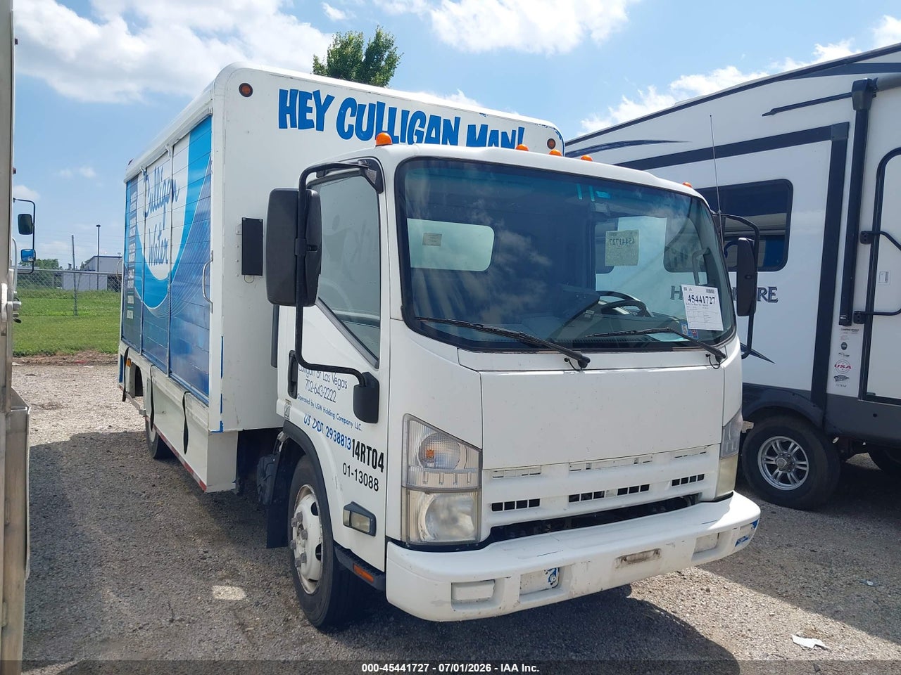 JALE5W166E7****** · 2014 ISUZU DSL REG AT
