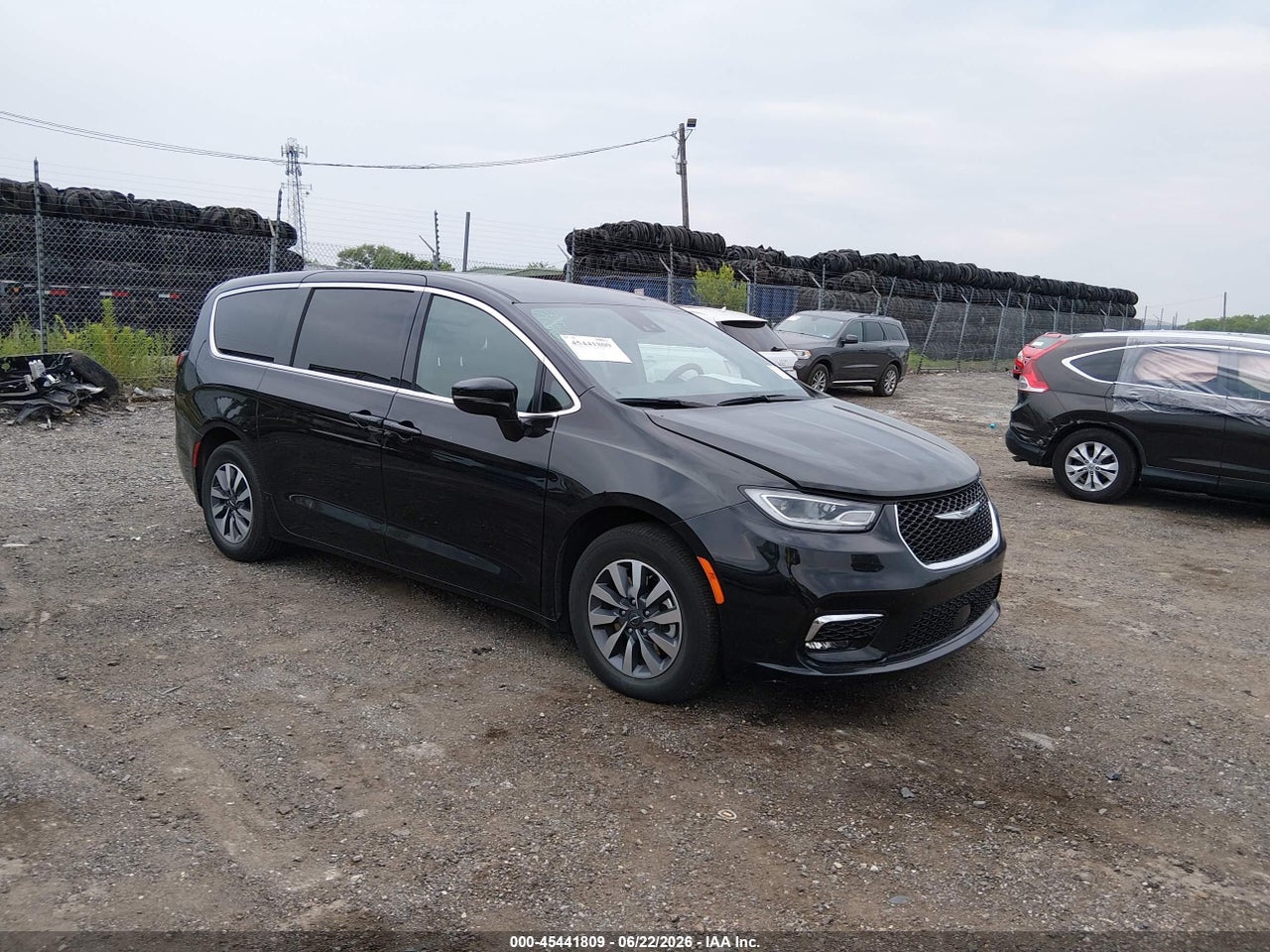 2C4RC1S71SR****** · 2025 CHRYSLER PACIFICA HYBRID SELECT
