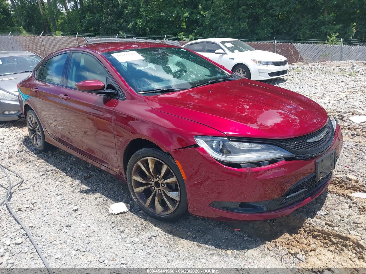 1C3CCCBB1GN****** · 2016 CHRYSLER 200 S