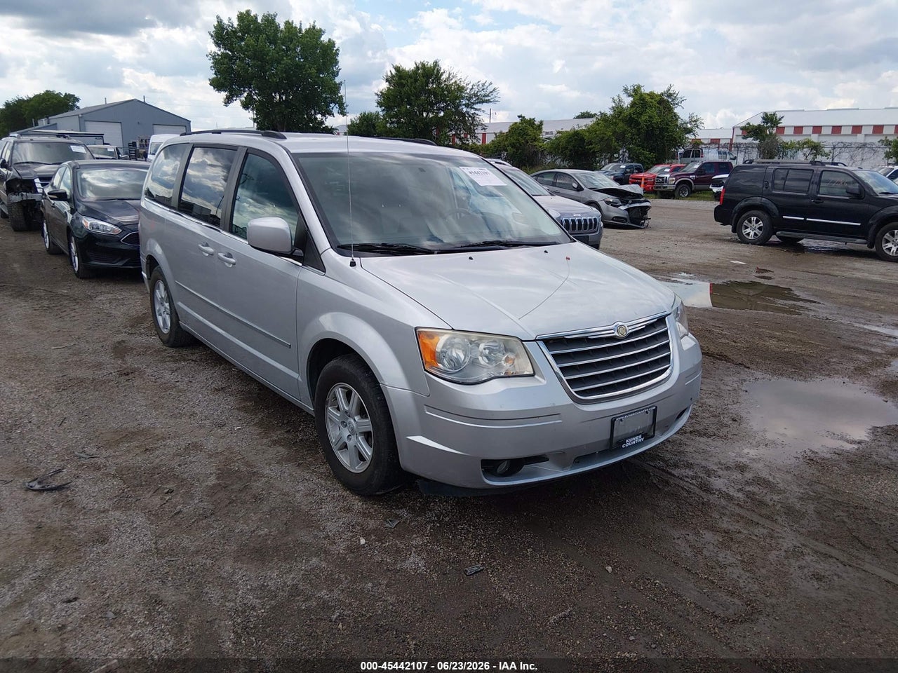 2A4RR8DX9AR****** · 2010 CHRYSLER TOWN &amp; COUNTRY TOURING PLUS