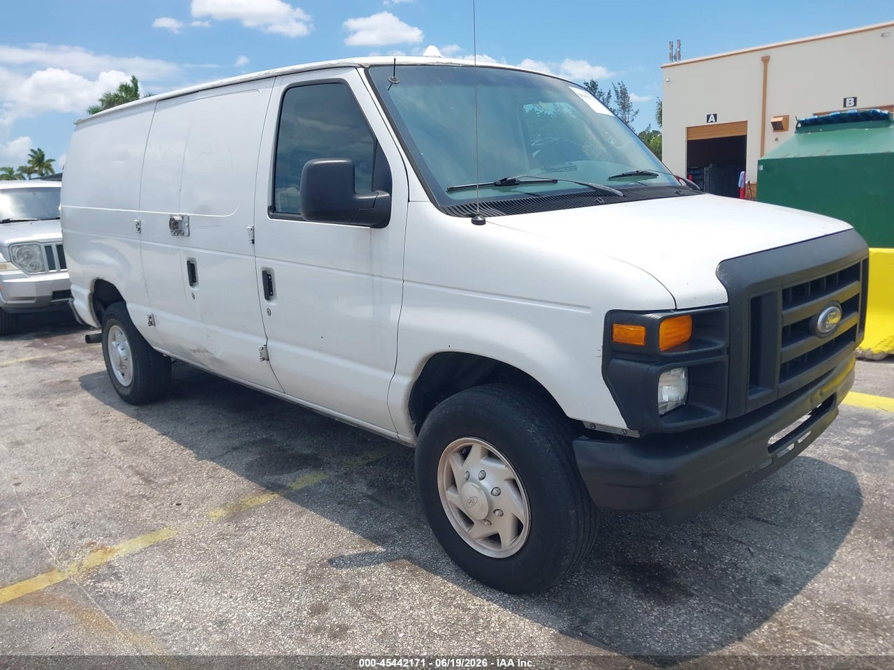 1FTSE34LX8D****** · 2008 FORD E-350 SUPER DUTY COMMERCIAL/RECREATIONAL