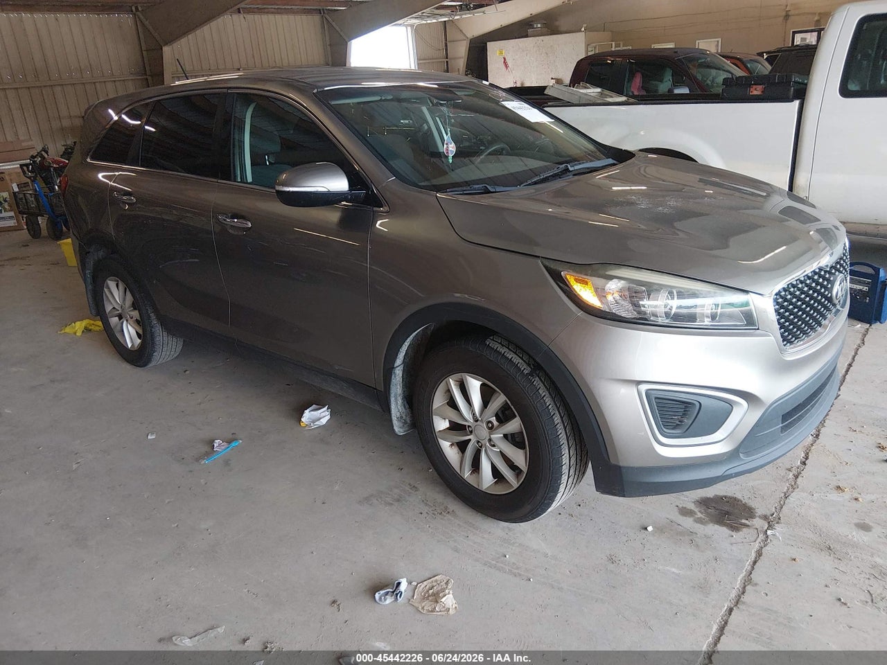 5XYPG4A34JG****** · 2018 KIA SORENTO 2.4L L