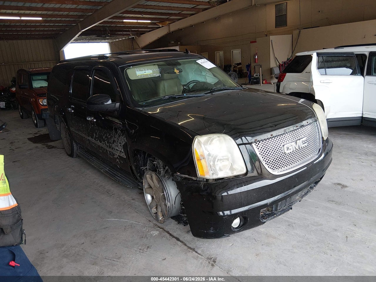 1GKUKMEF0AR****** · 2010 GMC YUKON XL 1500 DENALI
