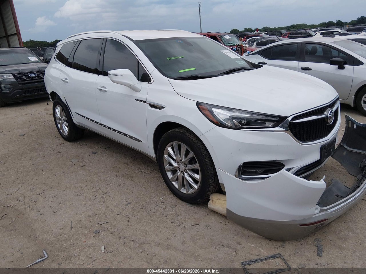 5GAERBKWXLJ****** · 2020 BUICK ENCLAVE FWD ESSENCE