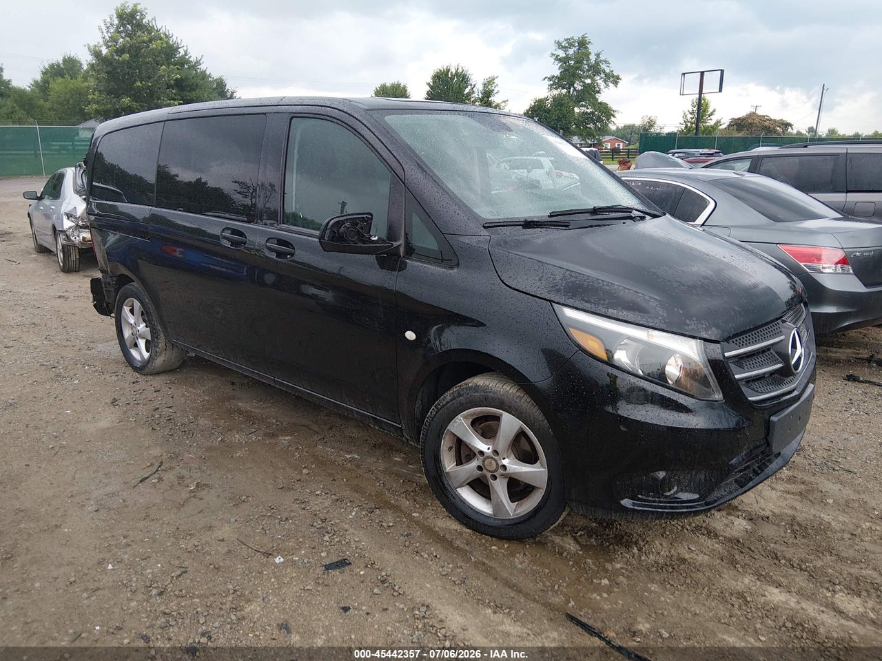 WD4PG2EEXJ3****** · 2018 MERCEDES-BENZ METRIS