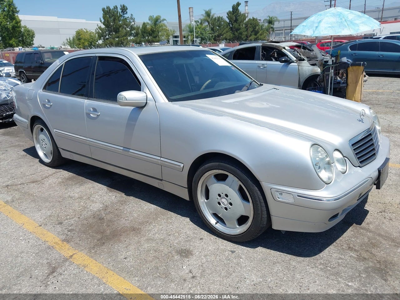 WDBJF70J6YB****** · 2000 MERCEDES-BENZ E 430