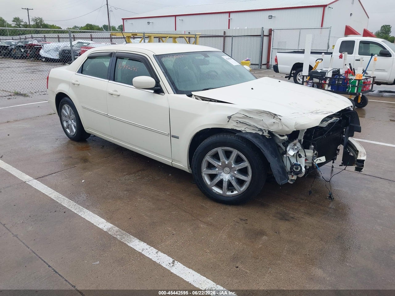 2C3LA53G18H****** · 2008 CHRYSLER 300 TOURING
