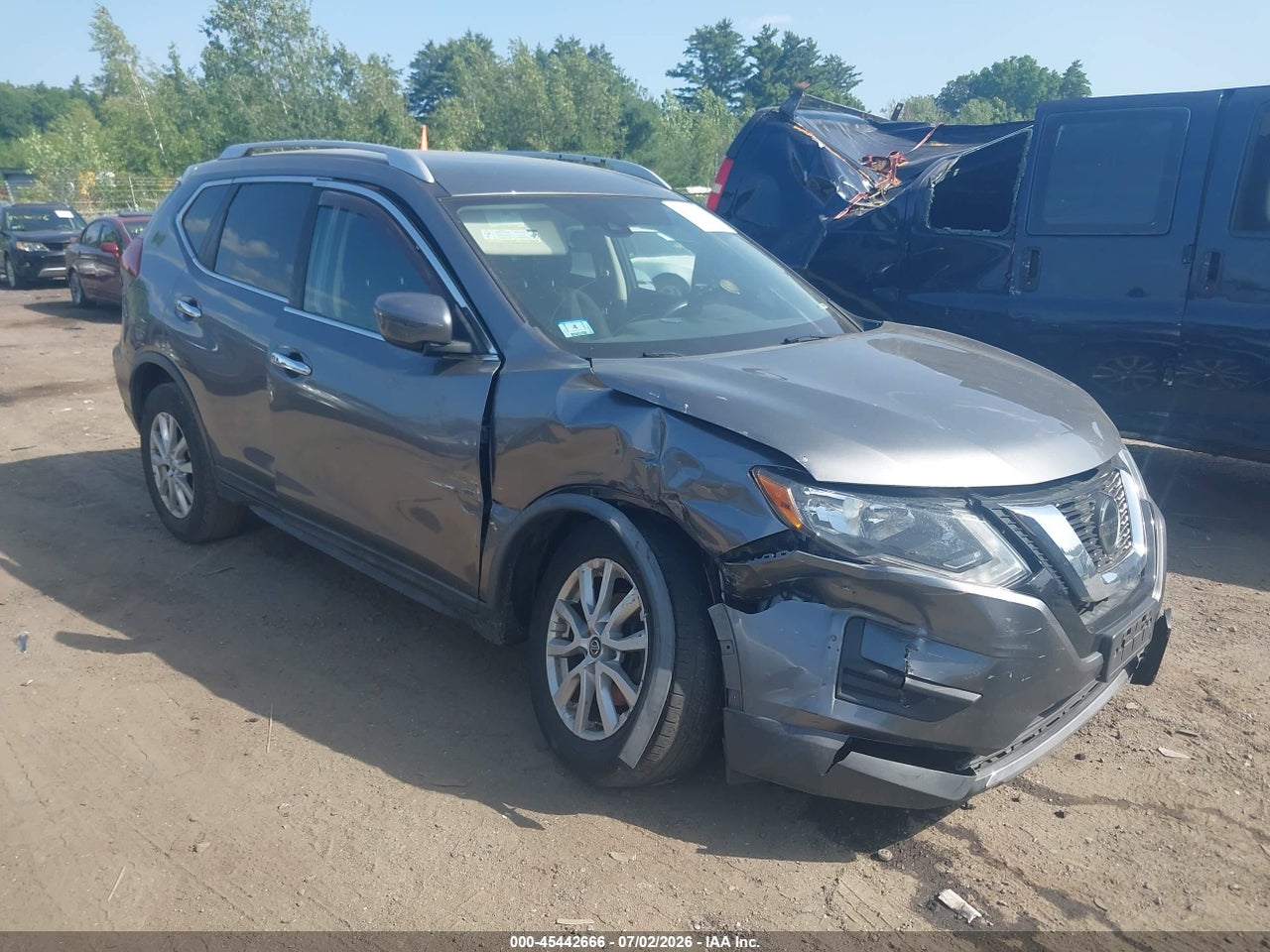 KNMAT2MV7LP****** · 2020 NISSAN ROGUE SV INTELLIGENT AWD