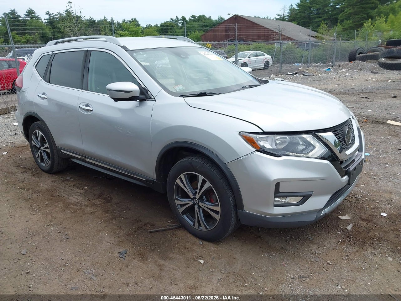 5N1AT2MV7JC****** · 2018 NISSAN ROGUE SL