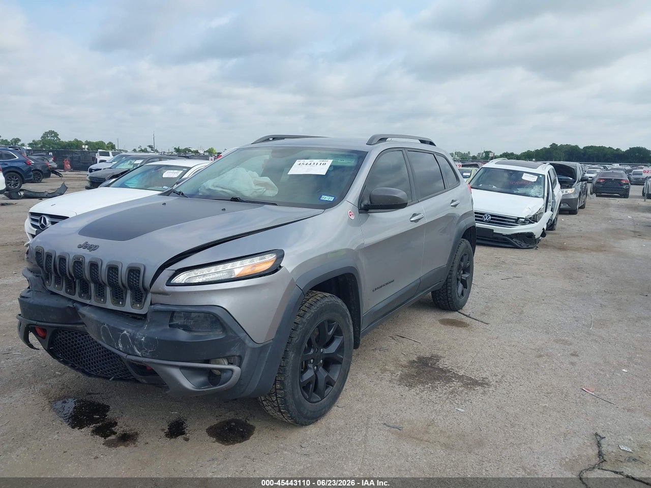 2015 JEEP CHEROKEE TRAILHAWK · 2/11