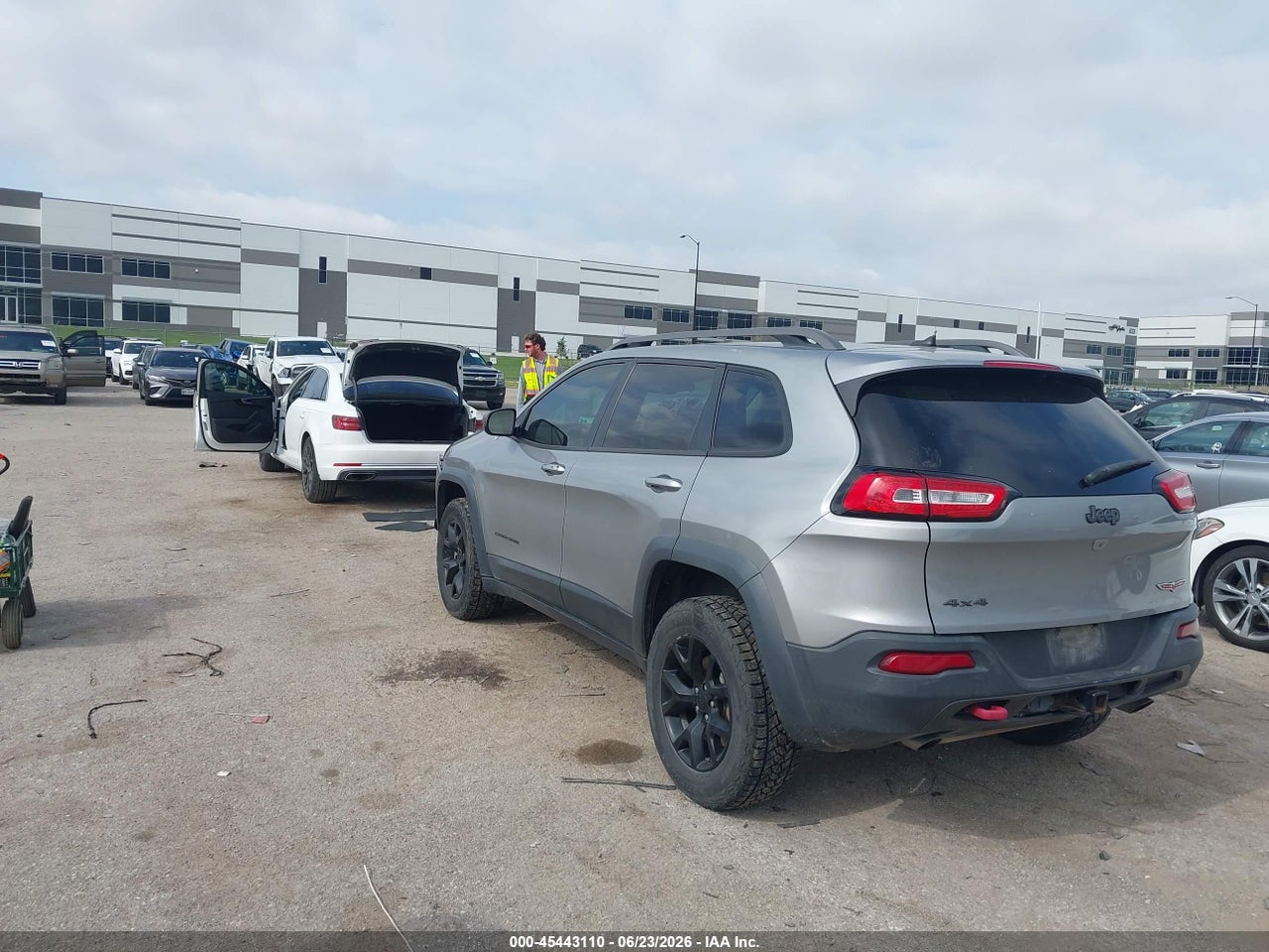 2015 JEEP CHEROKEE TRAILHAWK · 3/11