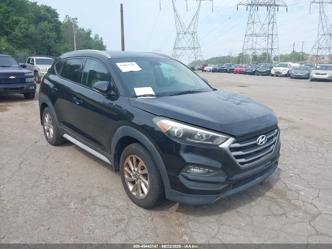 KM8J33A43HU****** · 2017 HYUNDAI TUCSON SE PLUS