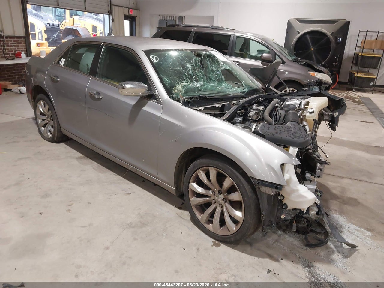 2C3CCAEG5JH****** · 2018 CHRYSLER 300 LIMITED