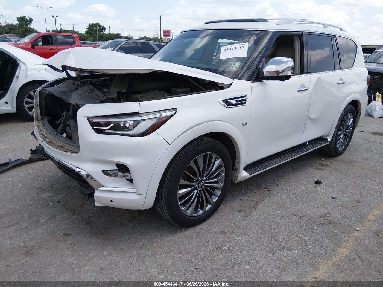 2019 INFINITI QX80 LUXE · 2/10