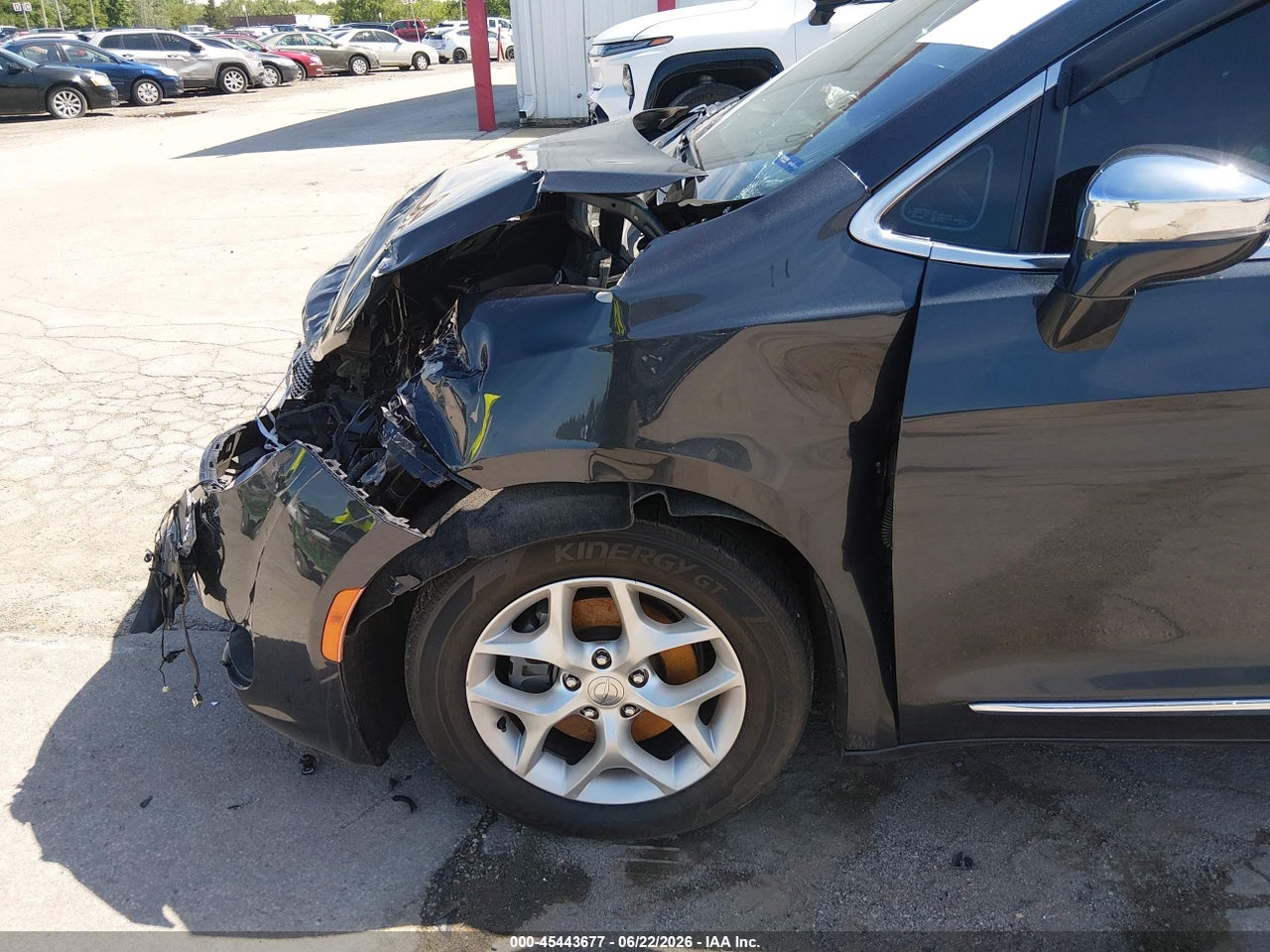 2020 CHRYSLER PACIFICA LIMITED · 6/11