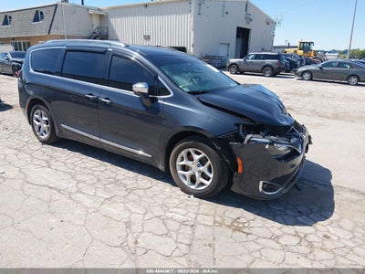 2C4RC1GG2LR****** · 2020 CHRYSLER PACIFICA LIMITED