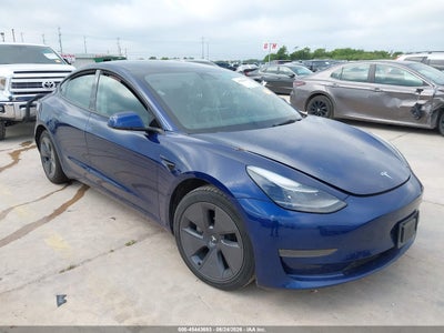 5YJ3E1EA2NF****** · 2022 TESLA MODEL 3 REAR-WHEEL DRIVE
