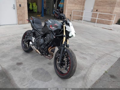 2025 KAWASAKI ER650 P