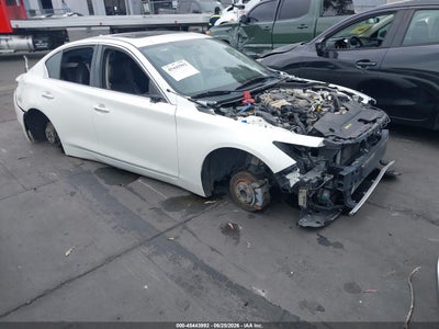 JN1EV7AP8HM****** · 2017 INFINITI Q50 3.0T SIGNATURE EDITION