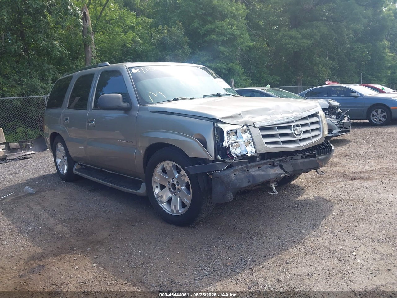 1GYEK63N62R****** · 2002 CADILLAC ESCALADE STANDARD