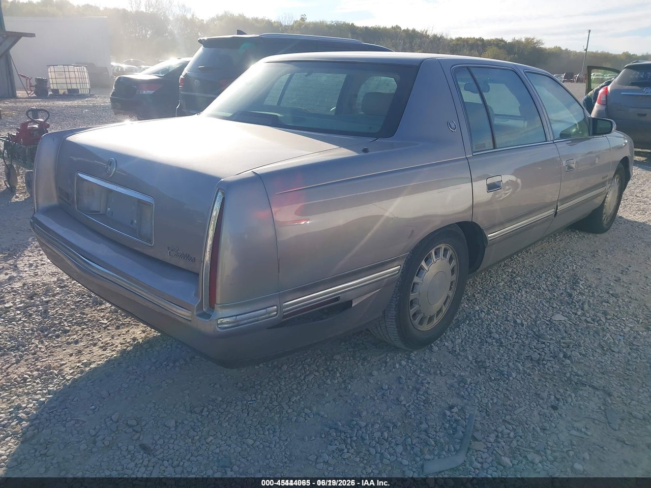 1998 CADILLAC DEVILLE STANDARD · 4/11