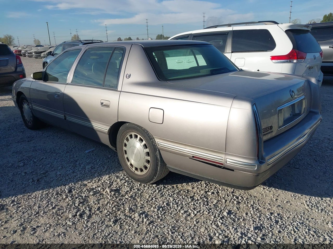 1998 CADILLAC DEVILLE STANDARD · 3/11
