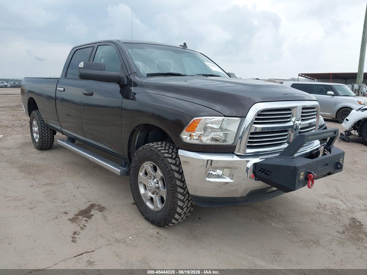 3C6UR5JJ3HG****** · 2017 RAM 2500 BIG HORN  4X4 8' BOX