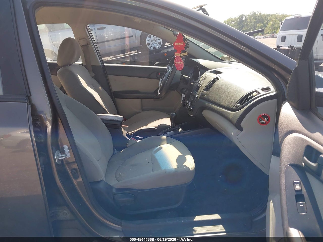 2010 KIA FORTE EX · 5/11