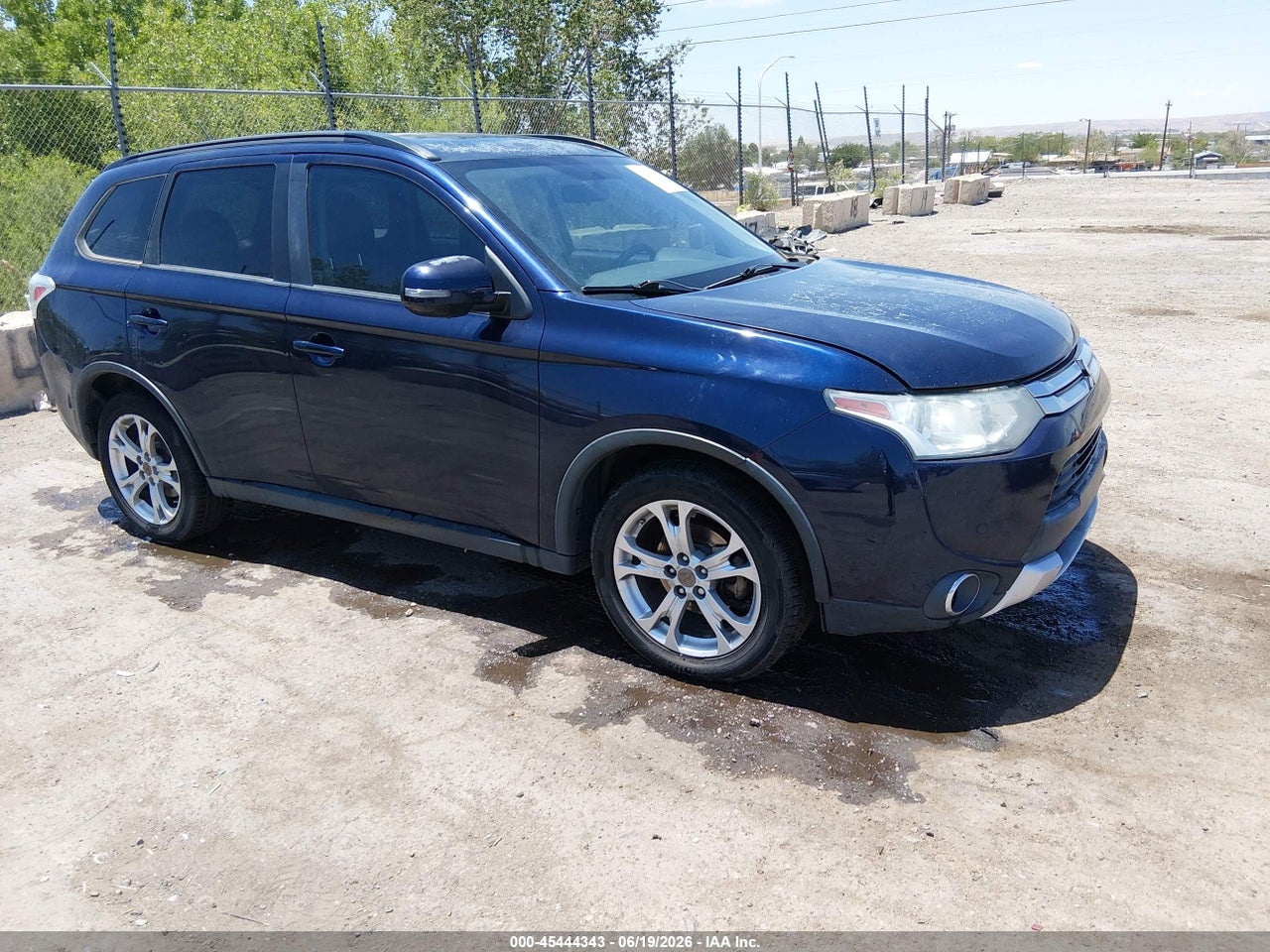 JA4AD3A30FZ****** · 2015 MITSUBISHI OUTLANDER SE