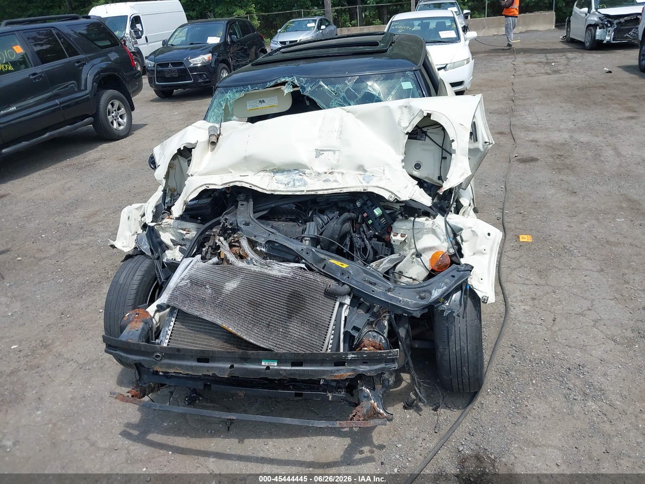 2012 MINI COOPER · 6/10