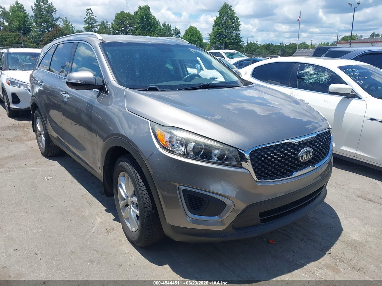 5XYPG4A34JG****** · 2018 KIA SORENTO 2.4L LX