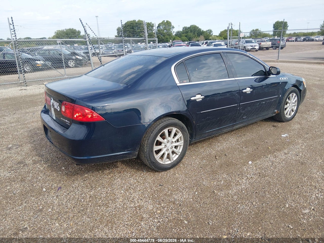 2009 BUICK LUCERNE CX · 4/11