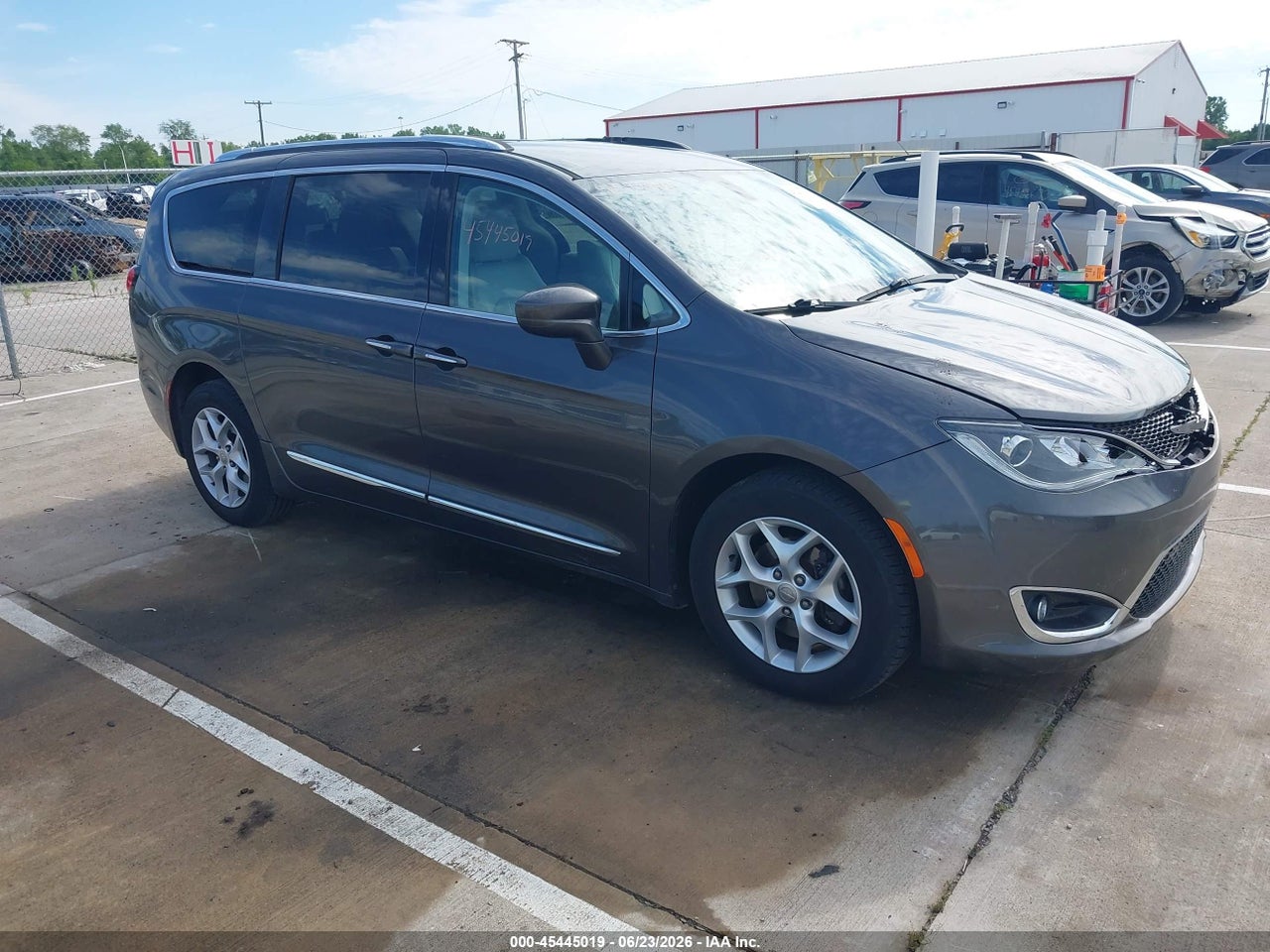 2C4RC1EG1HR****** · 2017 CHRYSLER PACIFICA TOURING-L PLUS