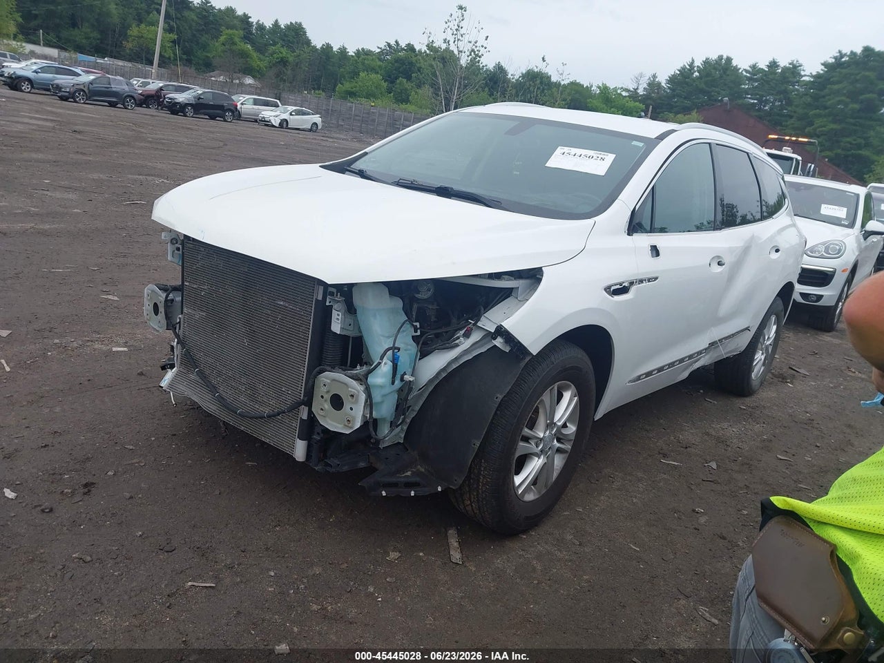 2020 BUICK ENCLAVE FWD ESSENCE · 2/11