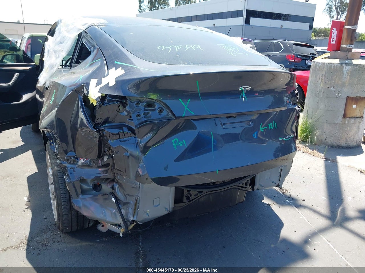 2024 TESLA MODEL Y LONG RANGE DUAL MOTOR ALL-WHEEL DRIVE · 6/11
