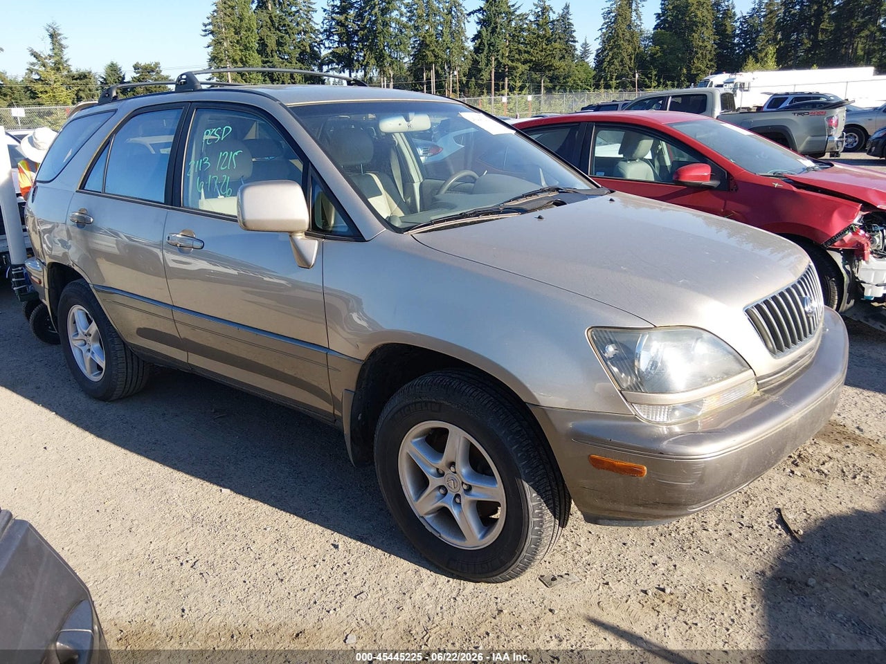 JT6HF10U3X0****** · 1999 LEXUS RX 300