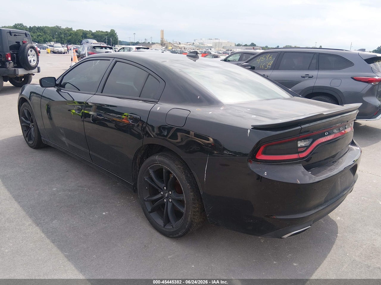 2017 DODGE CHARGER SXT RWD · 3/11