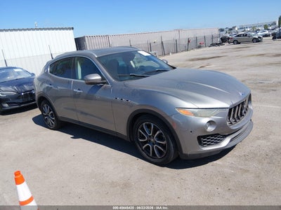 ZN661XUA0HX****** · 2017 MASERATI LEVANTE