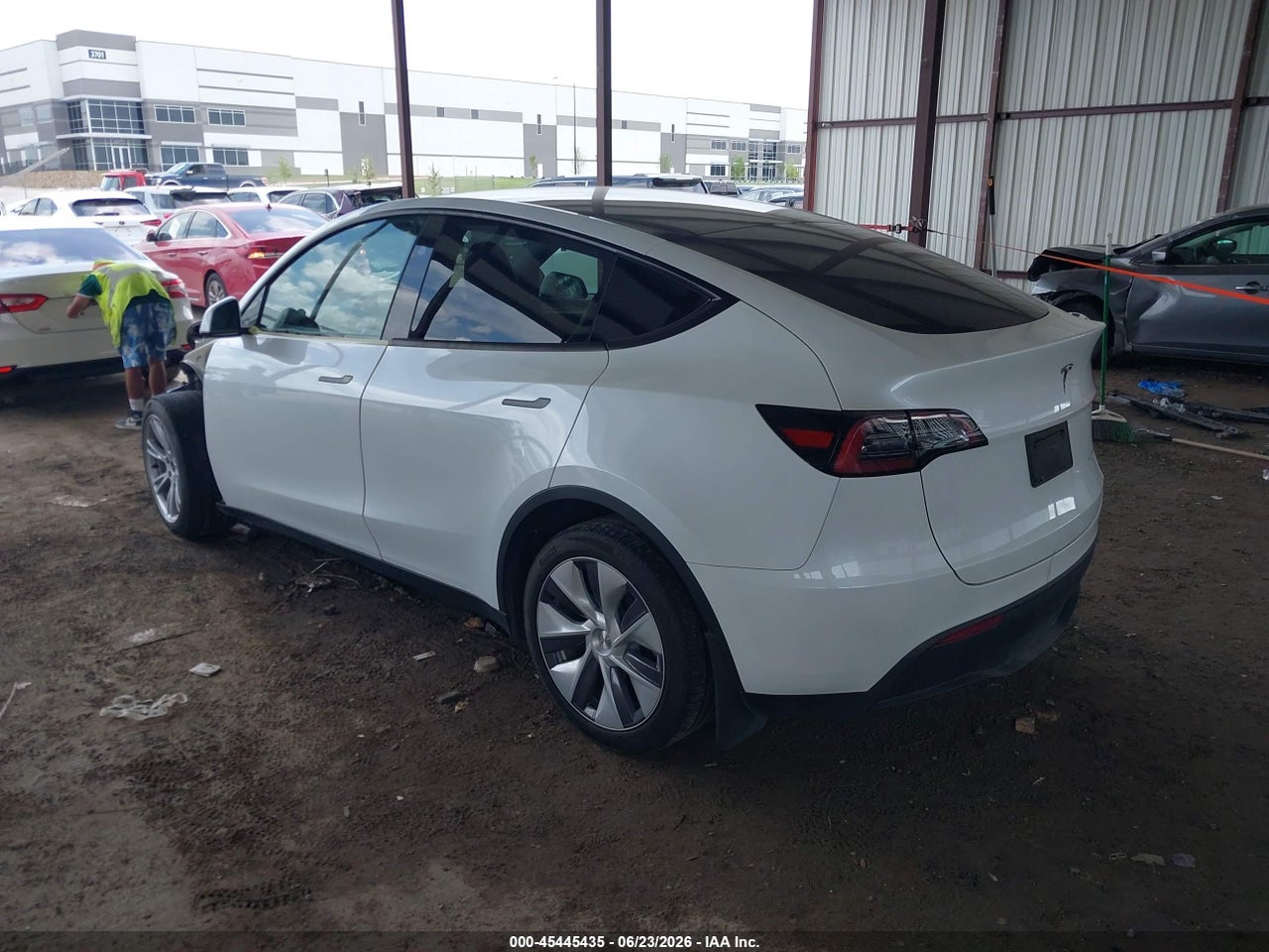 2024 TESLA MODEL Y LONG RANGE DUAL MOTOR ALL-WHEEL DRIVE · 3/9