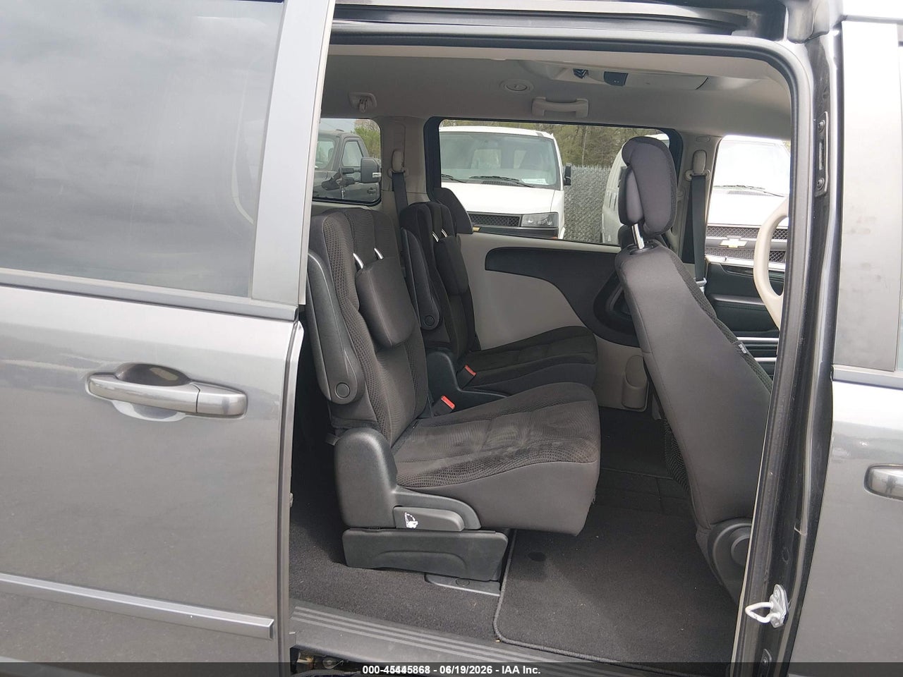 2C4RDGBG8HR****** · 2017 DODGE GRAND CARAVAN SE · 8/11