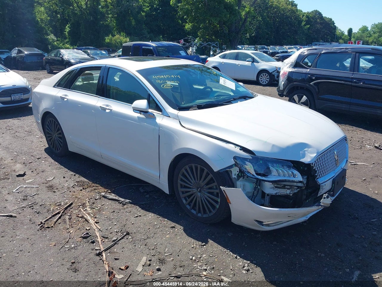 3LN6L5F95JR****** · 2018 LINCOLN MKZ RESERVE