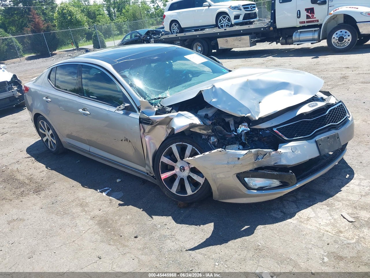 KNAGR4A63B5****** · 2011 KIA OPTIMA SX