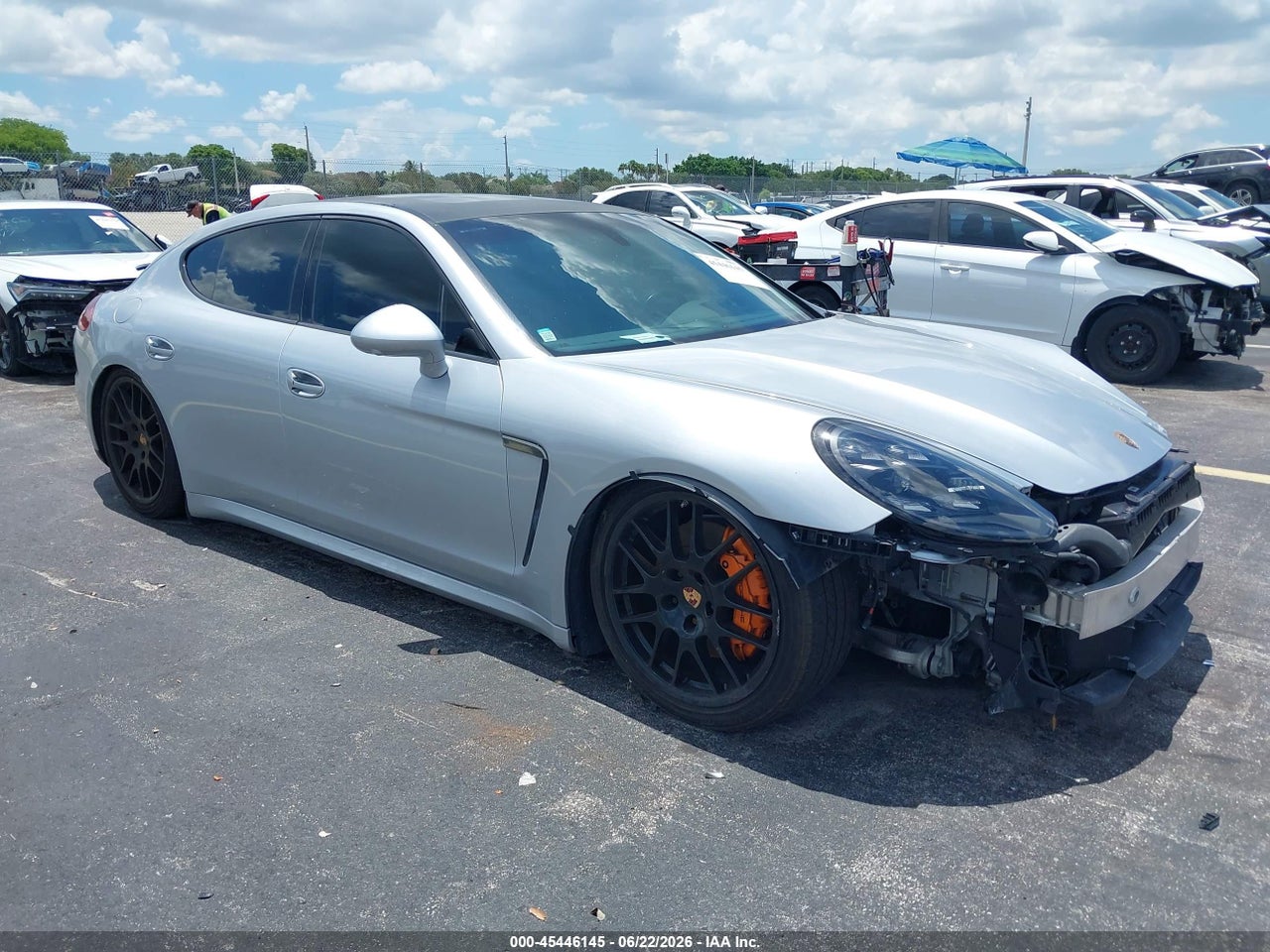WP0AA2A75GL****** · 2016 PORSCHE PANAMERA 4