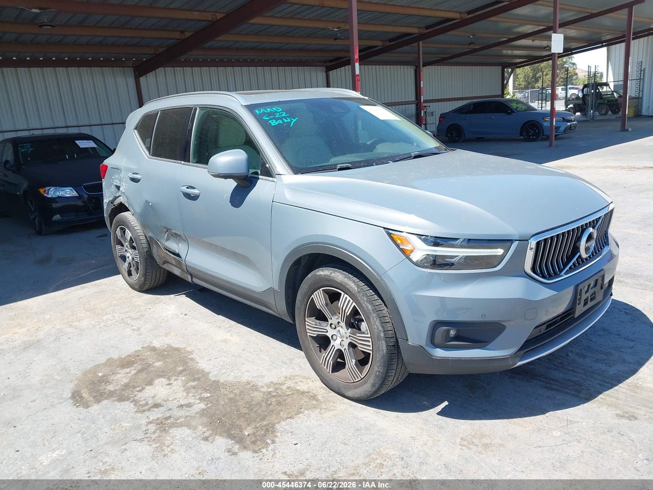 YV4162UL2N2****** · 2022 VOLVO XC40 T5 INSCRIPTION
