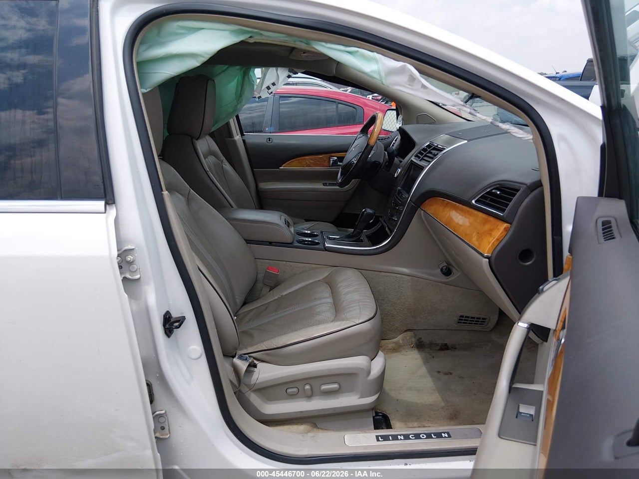 2LMDJ6JK3DB****** · 2013 LINCOLN MKX   · 5/11