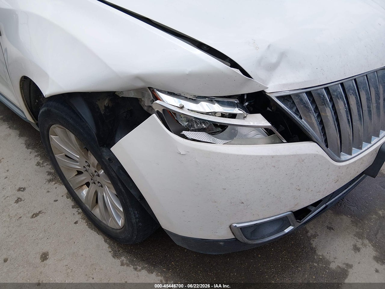 2LMDJ6JK3DB****** · 2013 LINCOLN MKX   · 6/11