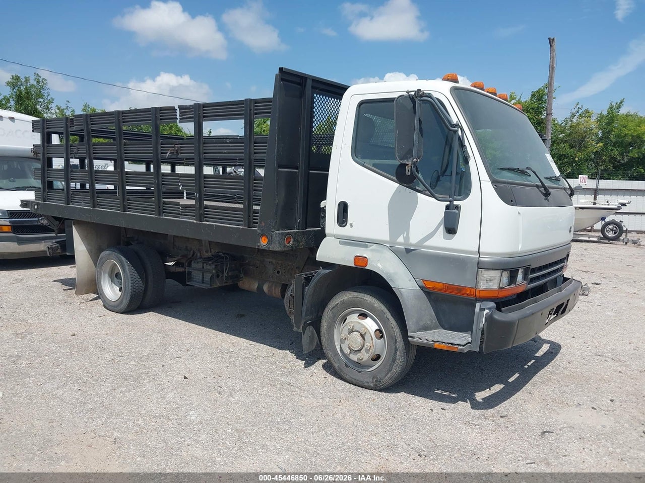JL6CPE1S54K****** · 2004 MITSUBISHI FUSO TRUCK FH 210