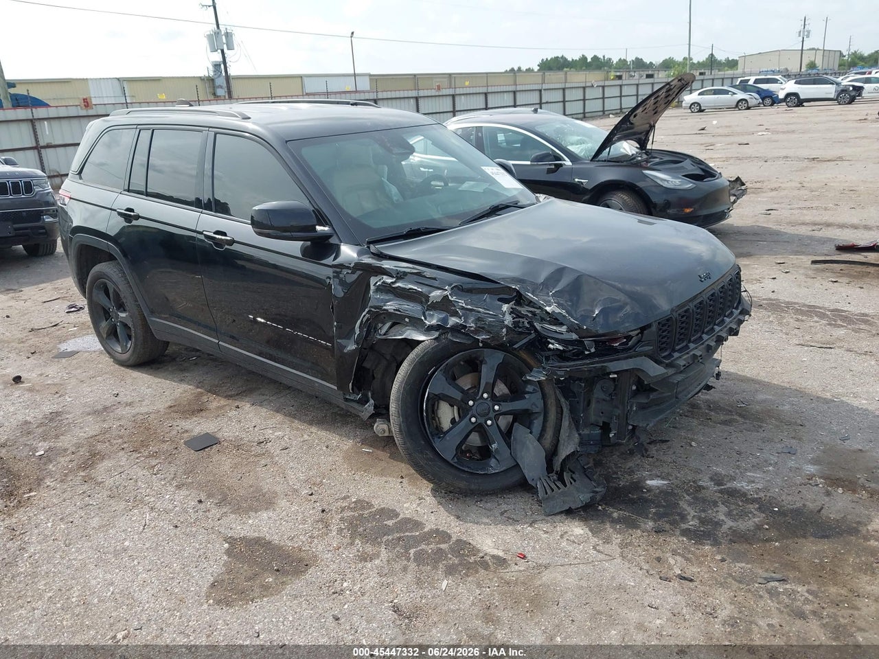 1C4RJGBG6PC****** · 2023 JEEP GRAND CHEROKEE LIMITED 4X2