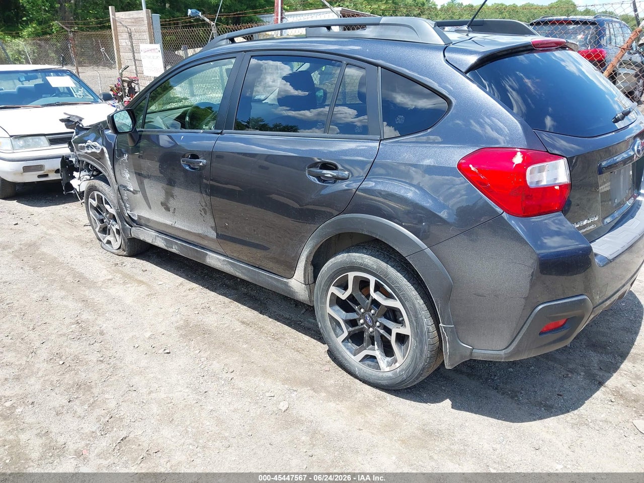 2017 SUBARU CROSSTREK 2.0I PREMIUM · 3/11
