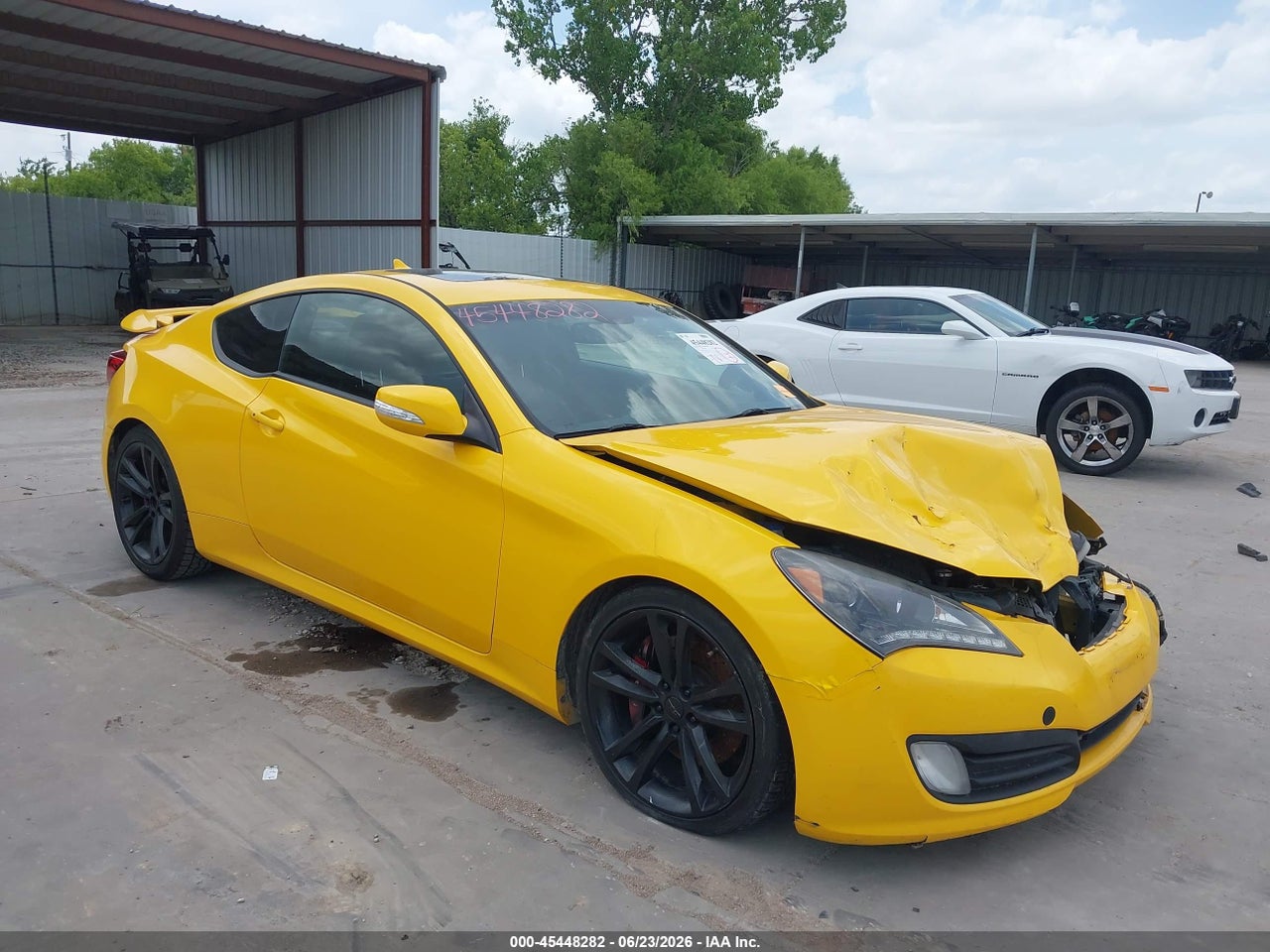 KMHHU6KH1AU****** · 2010 HYUNDAI GENESIS 3.8 TRACK